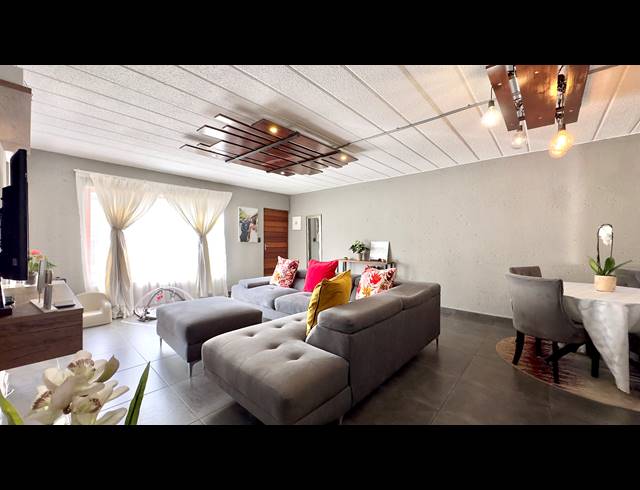 2 BEDROOM APARTMENT TO LET IN CRAIGHALL PARK